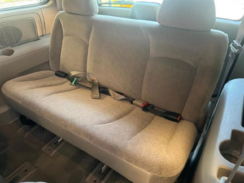 Dodge Caravan SE 2003