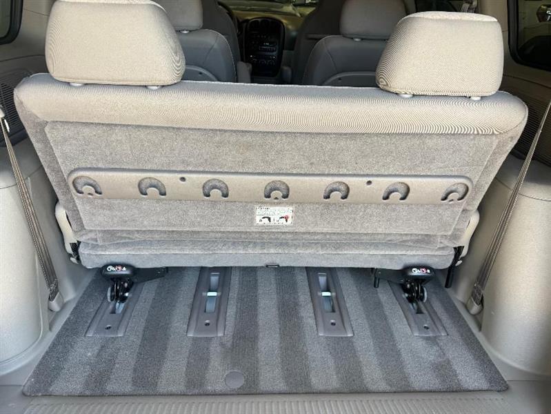 Dodge Caravan SE 2003