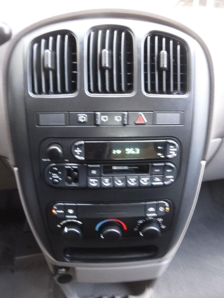 Dodge Caravan SE 2003
