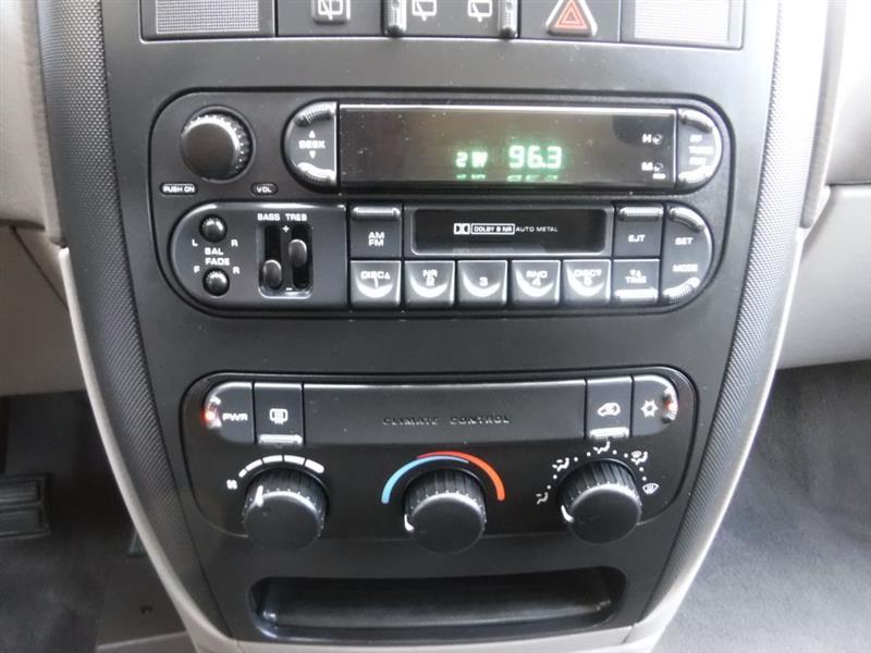 Dodge Caravan SE 2003