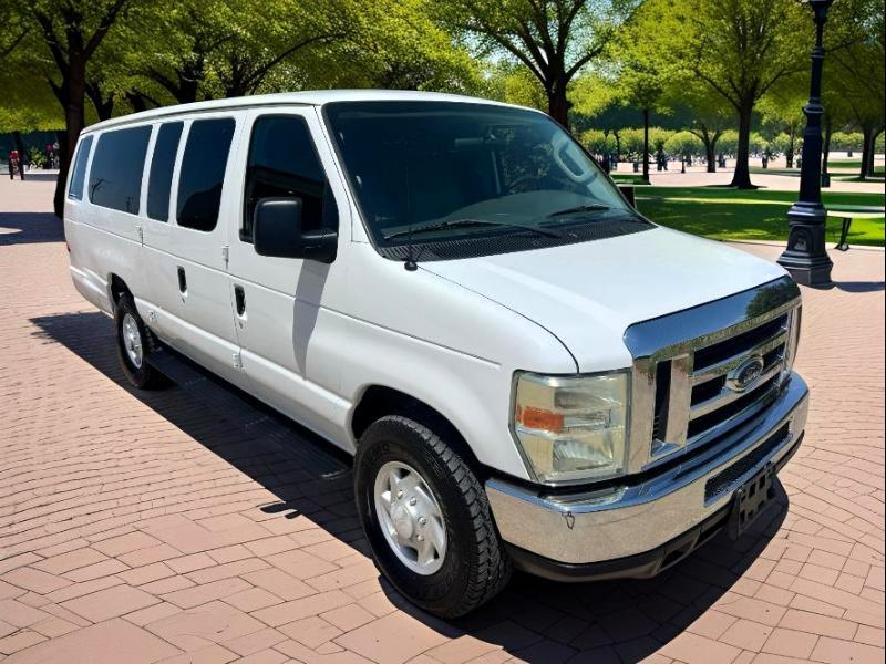 Ford Econoline E-350 XLT Super Duty Extended 2008