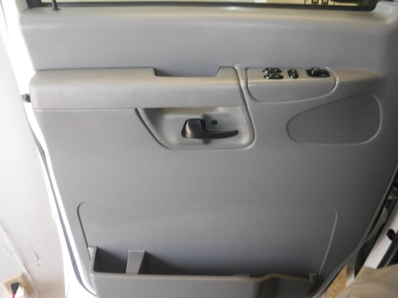 Ford Econoline E-350 XLT Super Duty Extended 2008