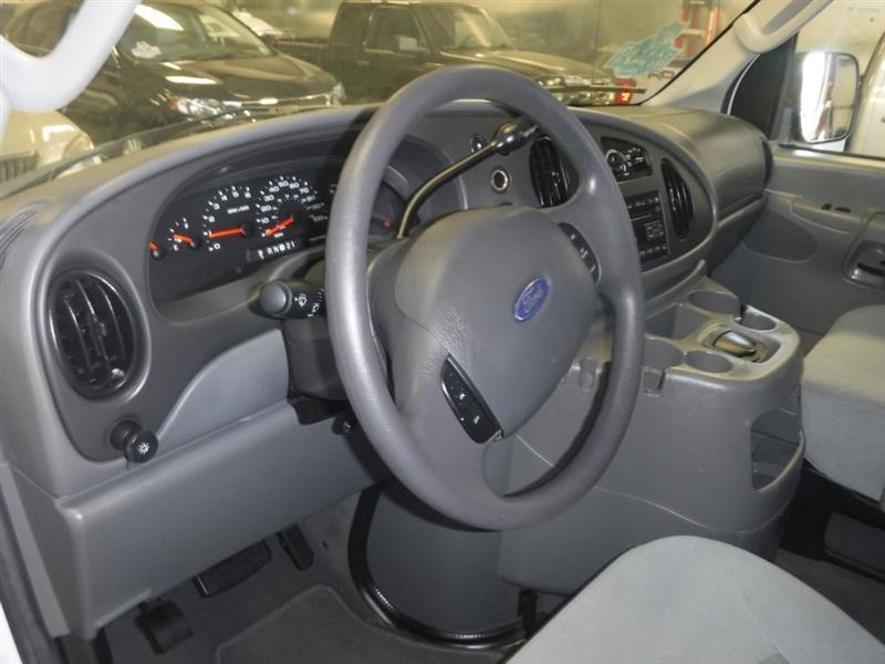Ford Econoline E-350 XLT Super Duty Extended 2008