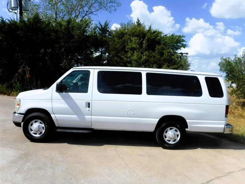 Ford Econoline E-350 XLT Super Duty Extended 2008
