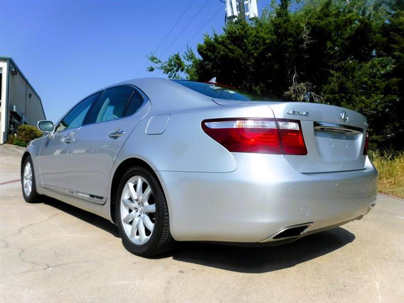 Lexus LS 460 Luxury Sedan 2008
