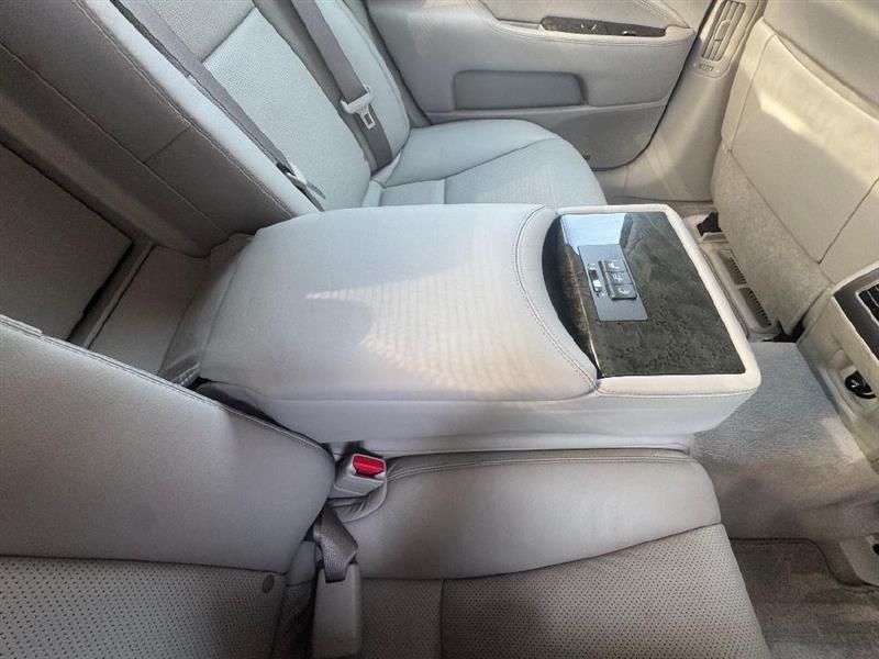 Lexus LS 460 Luxury Sedan 2008