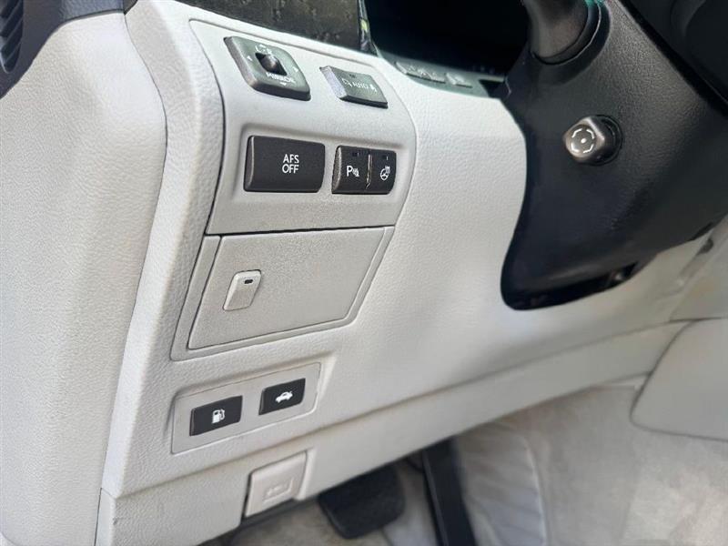 Lexus LS 460 Luxury Sedan 2008