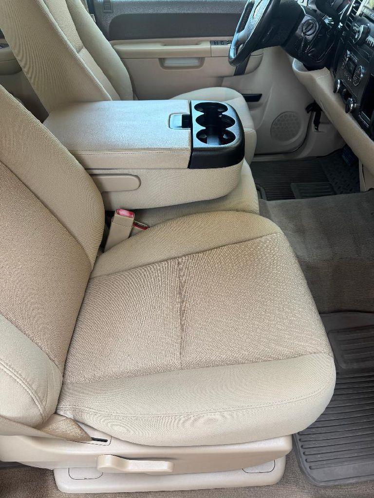 GMC Sierra 1500 SLE Crew Cab 2WD 2013