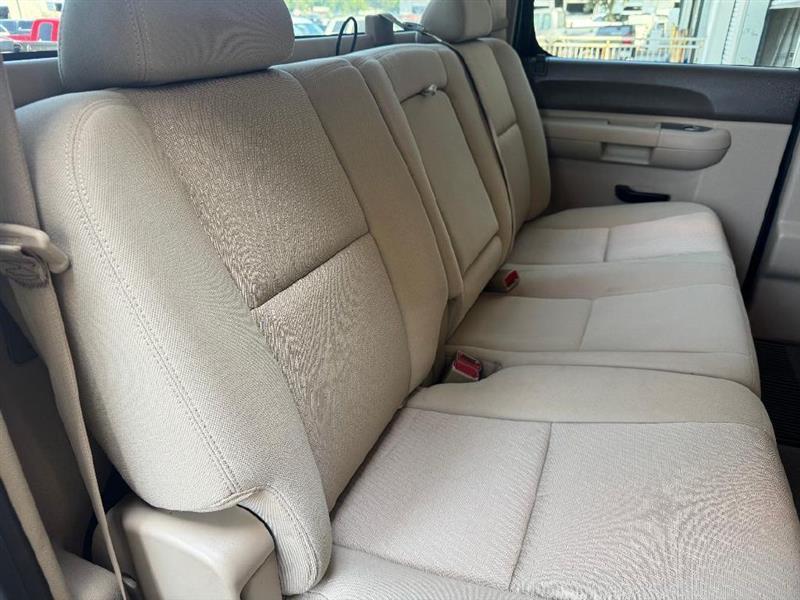 GMC Sierra 1500 SLE Crew Cab 2WD 2013