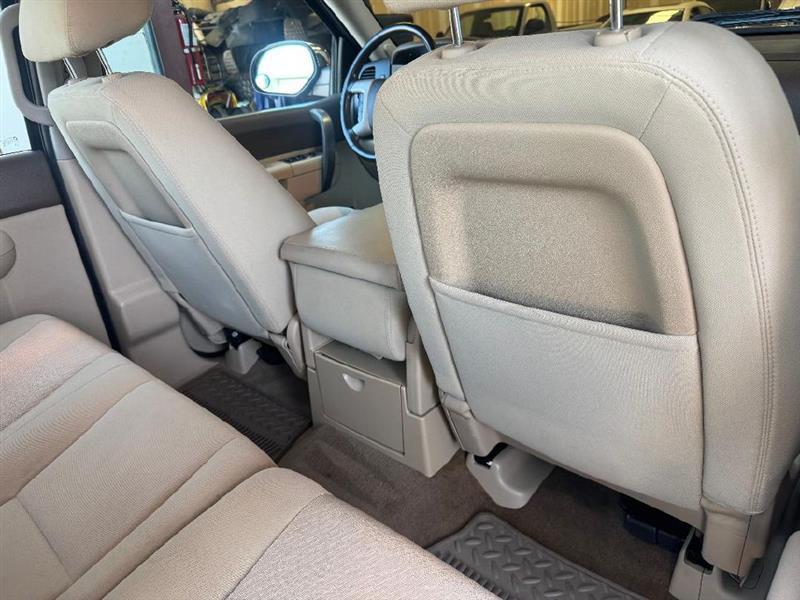 GMC Sierra 1500 SLE Crew Cab 2WD 2013