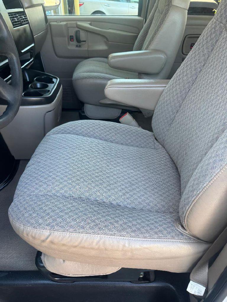 GMC Savana G3500 Extended 2006