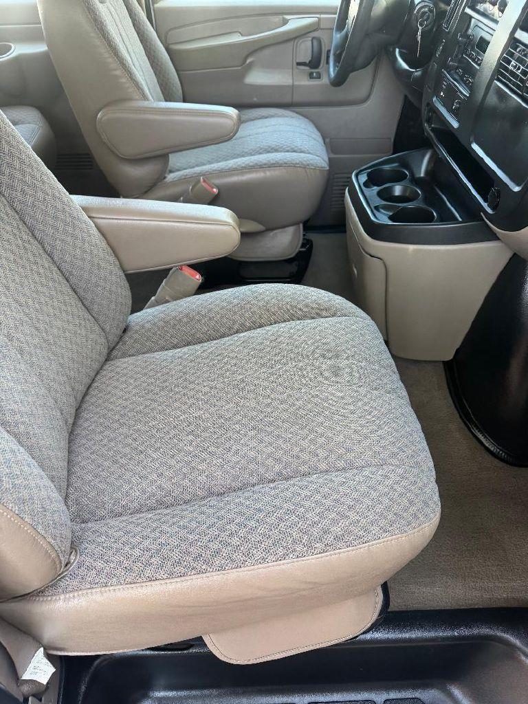 GMC Savana G3500 Extended 2006