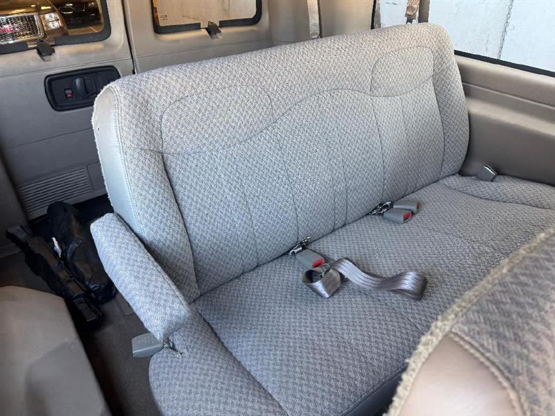 GMC Savana G3500 Extended 2006