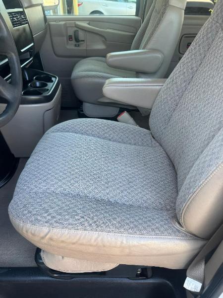 GMC Savana G3500 Extended 2006
