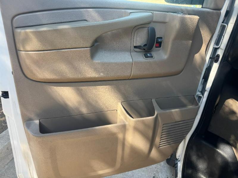 GMC Savana G3500 Extended 2006