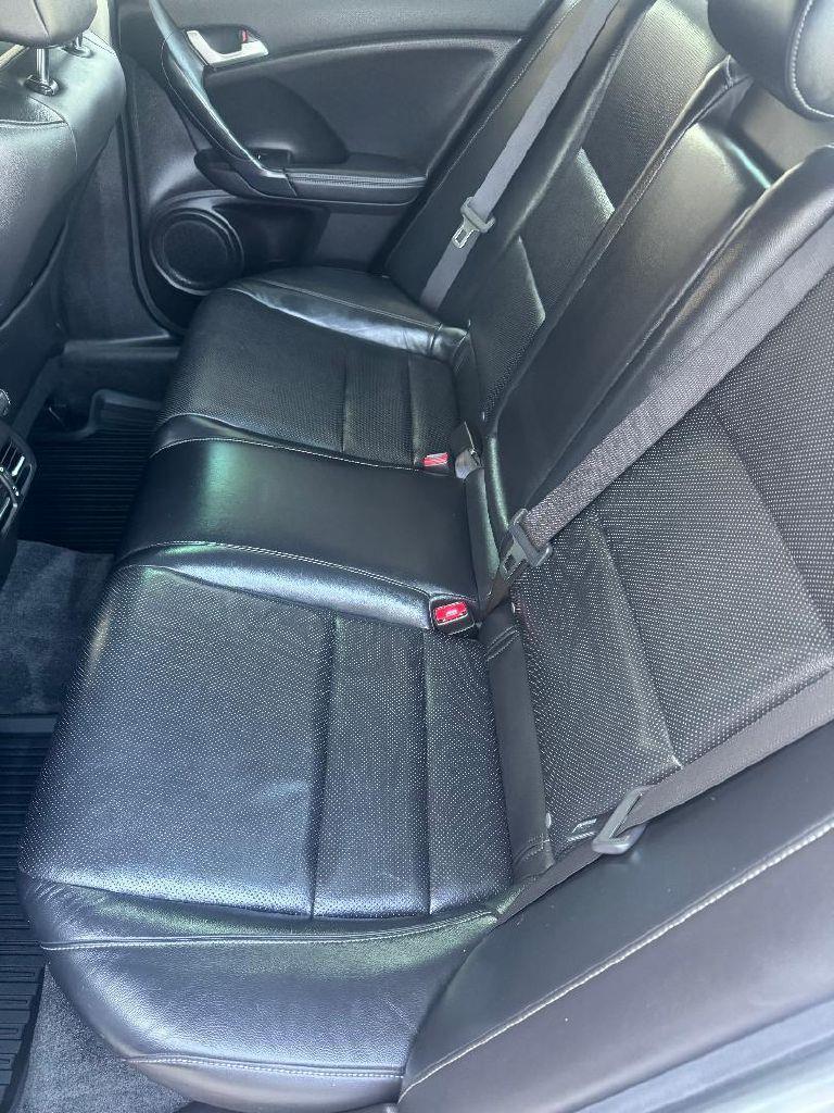 Acura TSX 5-speed AT 2012