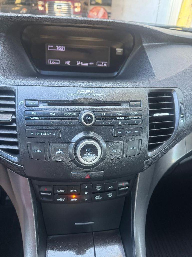 Acura TSX 5-speed AT 2012