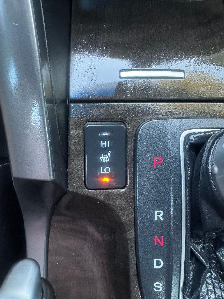 Acura TSX 5-speed AT 2012