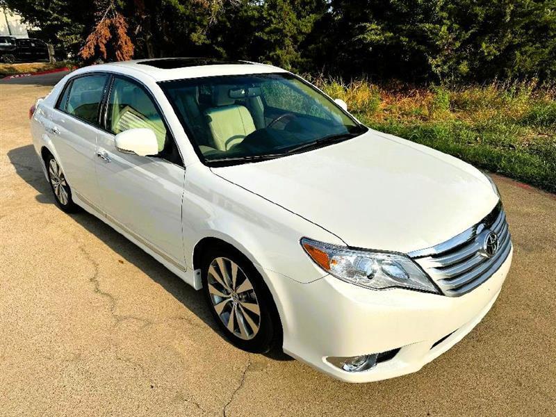 Toyota Avalon Limited 2011