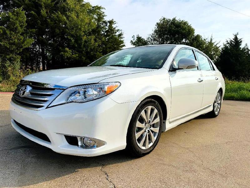 Toyota Avalon Limited 2011