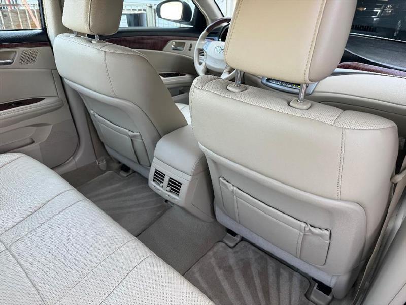 Toyota Avalon Limited 2011