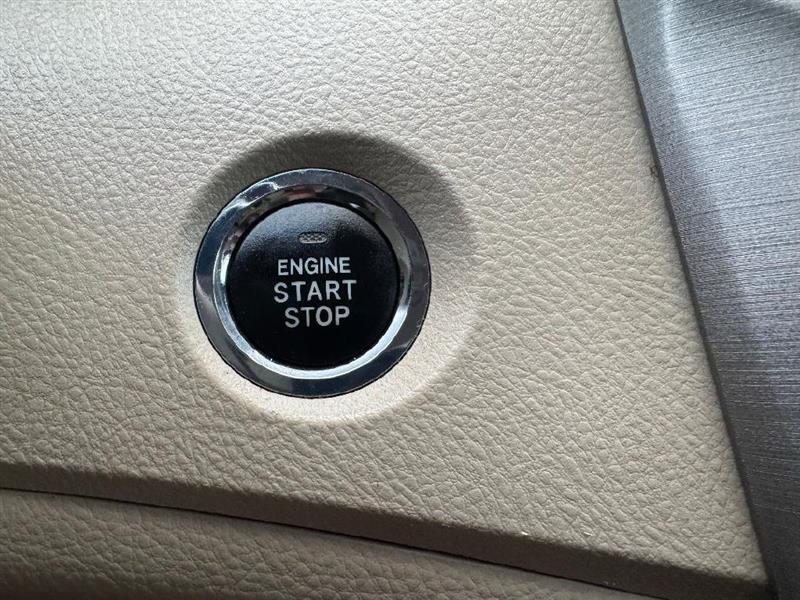 Toyota Avalon Limited 2011