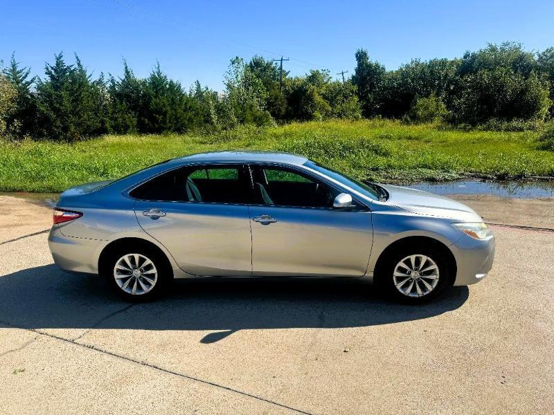 Toyota Camry LE 2015