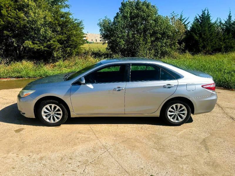 Toyota Camry LE 2015