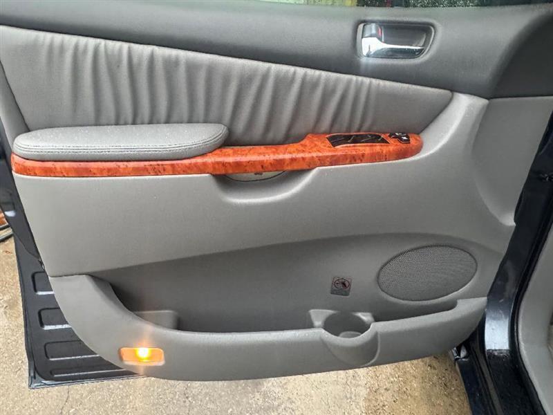 Toyota Sienna XLE FWD 2008