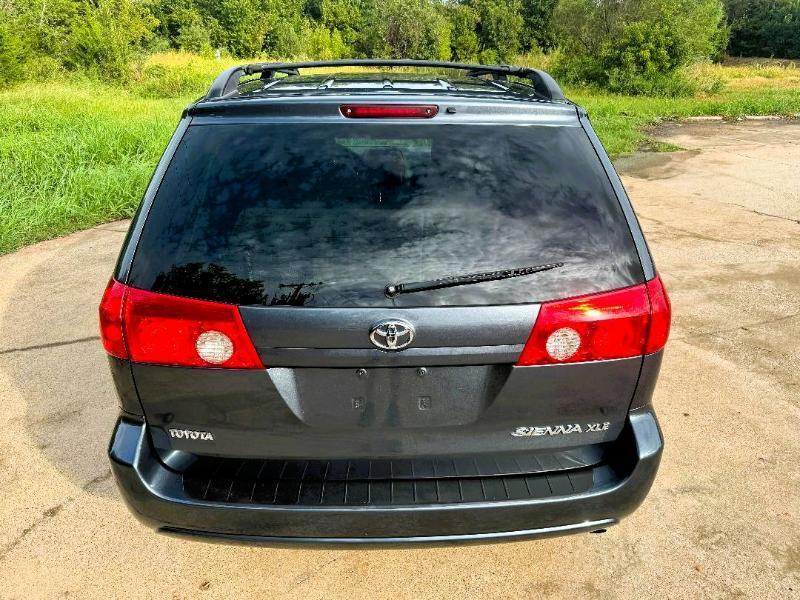 Toyota Sienna XLE FWD 2008