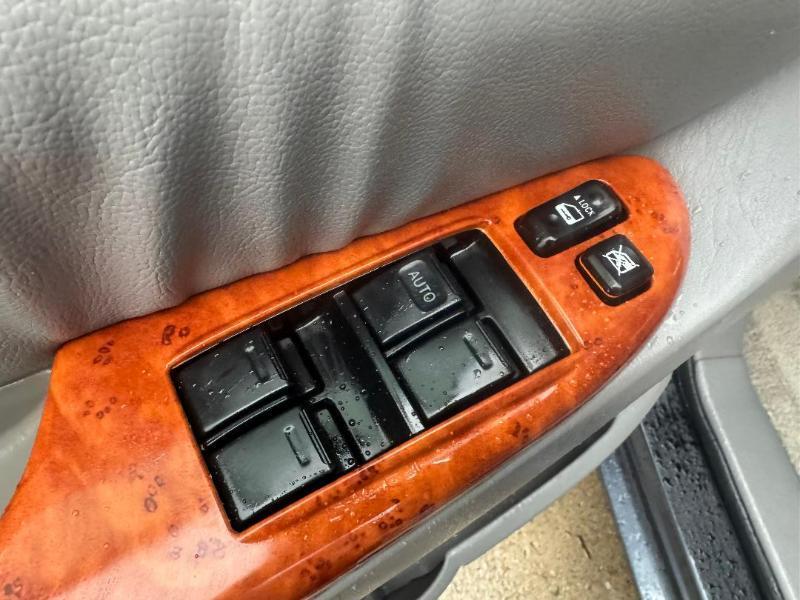 Toyota Sienna XLE FWD 2008