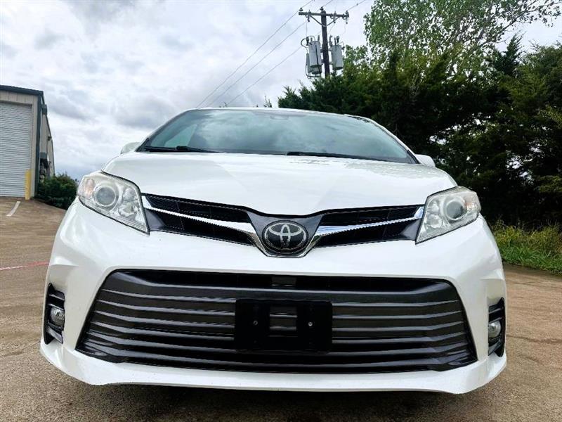 Toyota Sienna XLE Premium 5D Wagon 8 Pass 2018