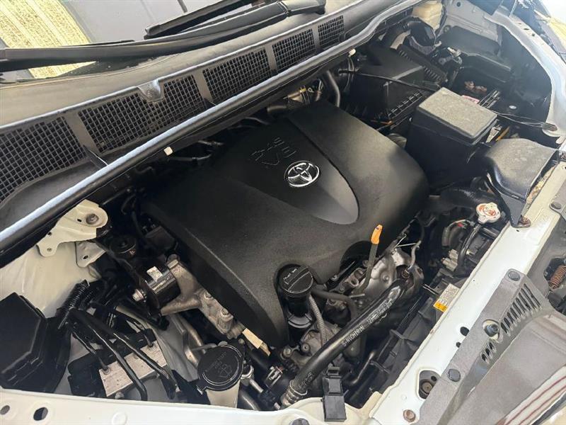 Toyota Sienna XLE Premium 5D Wagon 8 Pass 2018