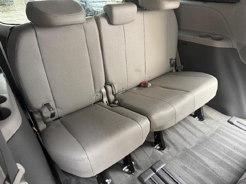 Toyota Sienna XLE Premium 5D Wagon 8 Pass 2018