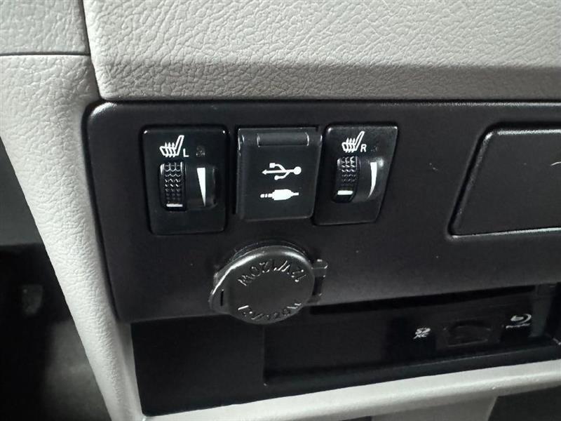 Toyota Sienna XLE Premium 5D Wagon 8 Pass 2018
