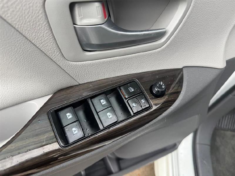 Toyota Sienna XLE Premium 5D Wagon 8 Pass 2018