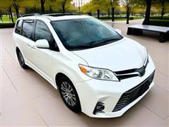 2018 Toyota Sienna 