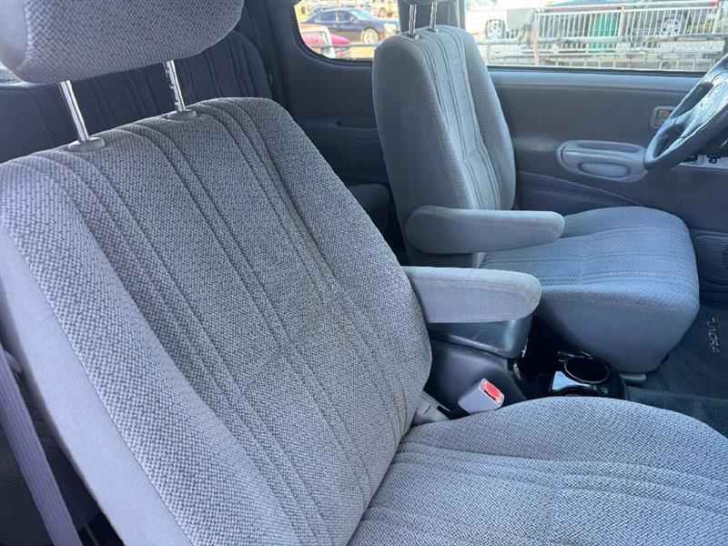 Toyota Tundra SR5 Access Cab 2WD 2002