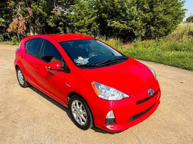 Toyota Prius c Three 2012