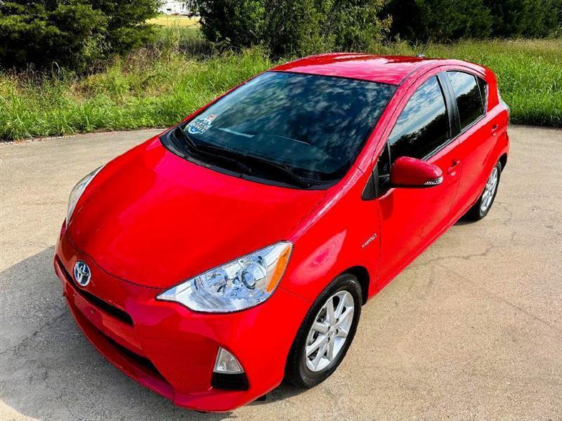 Toyota Prius c Three 2012