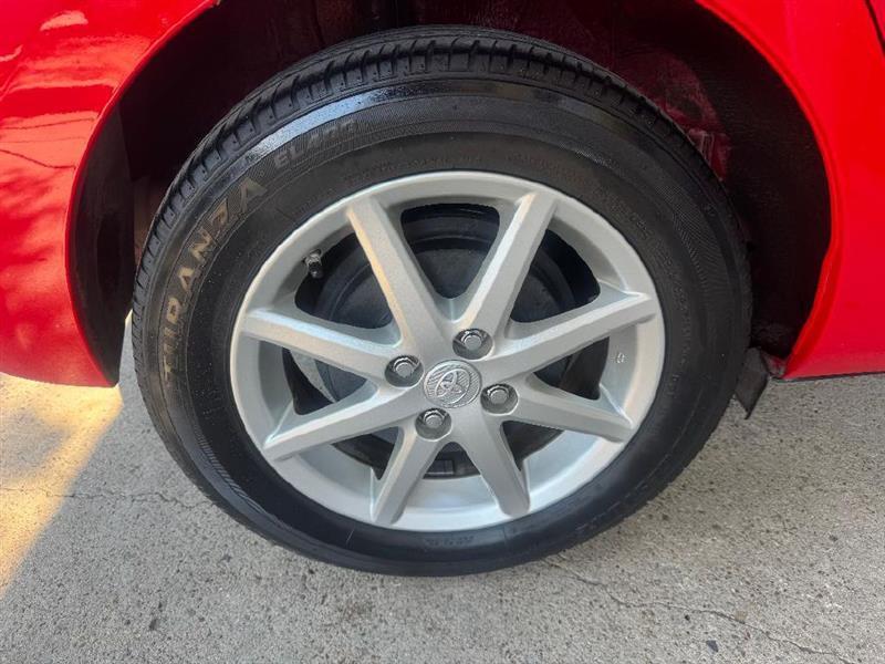 Toyota Prius c Three 2012