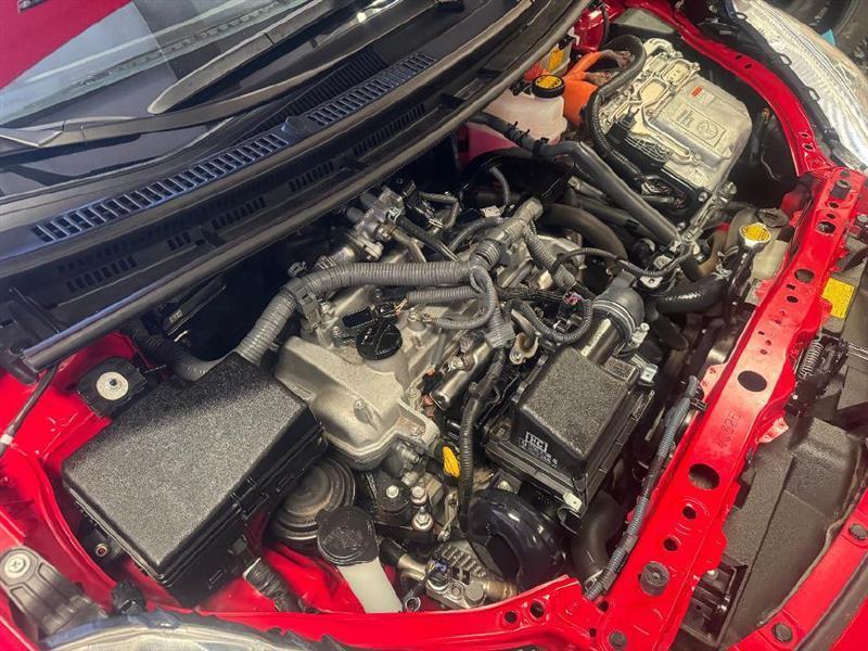 Toyota Prius c Three 2012