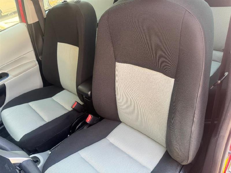 Toyota Prius c Three 2012