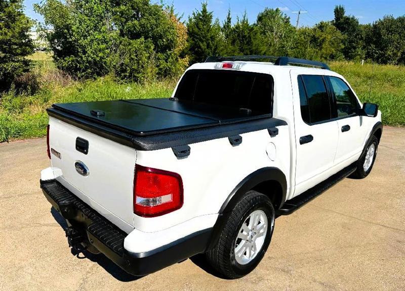 Ford Explorer Sport Trac XLT 4.0L 2WD 2010