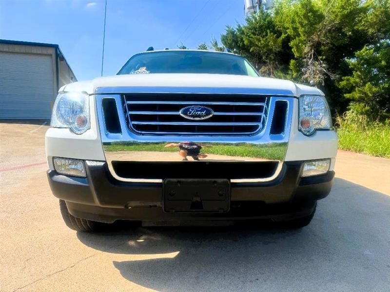 Ford Explorer Sport Trac XLT 4.0L 2WD 2010