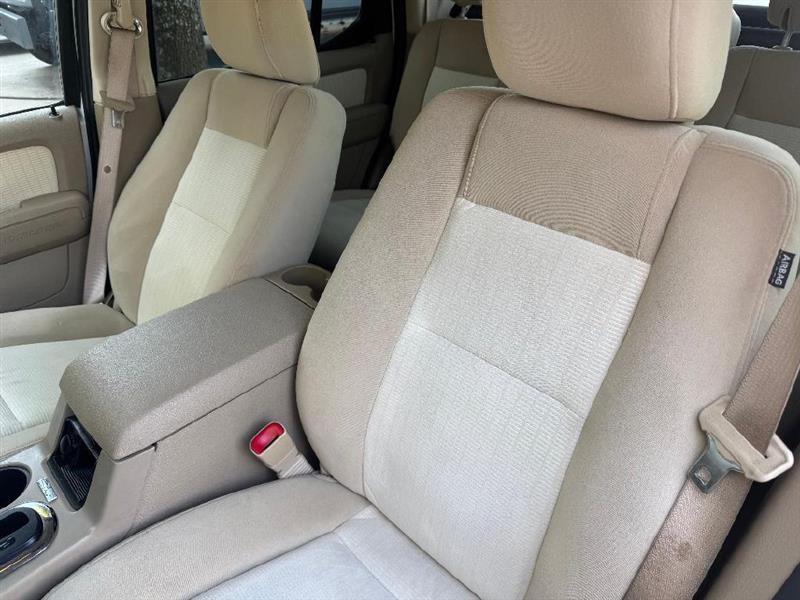 Ford Explorer Sport Trac XLT 4.0L 2WD 2010
