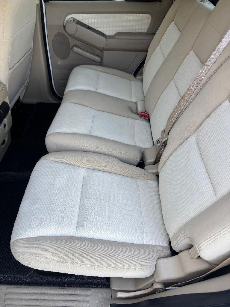 Ford Explorer Sport Trac XLT 4.0L 2WD 2010