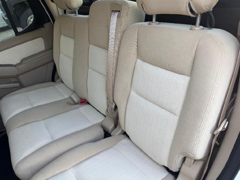 Ford Explorer Sport Trac XLT 4.0L 2WD 2010