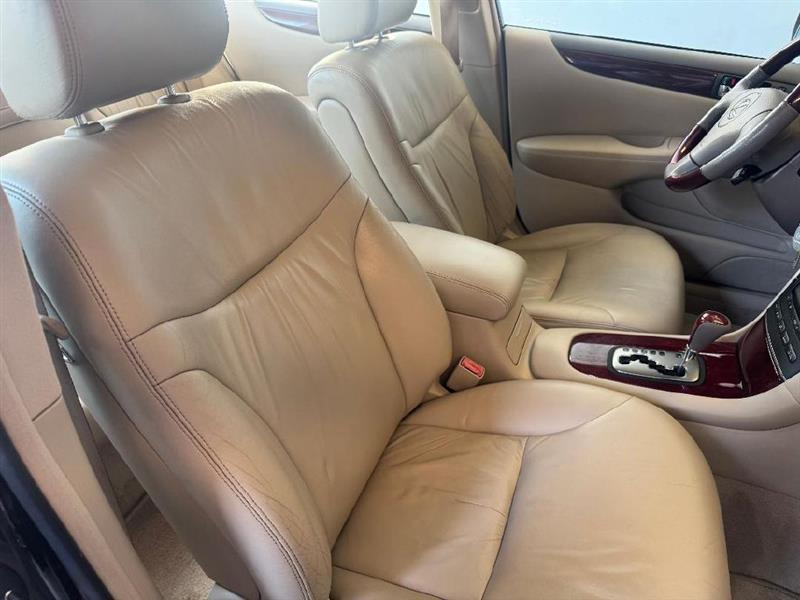 Lexus ES 300 Sedan 2002