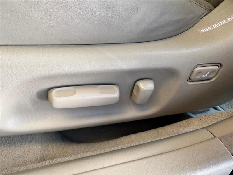Lexus ES 300 Sedan 2002